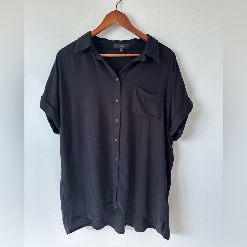 Lulus Black Collar Button-Up Short Sleeve Top Size M